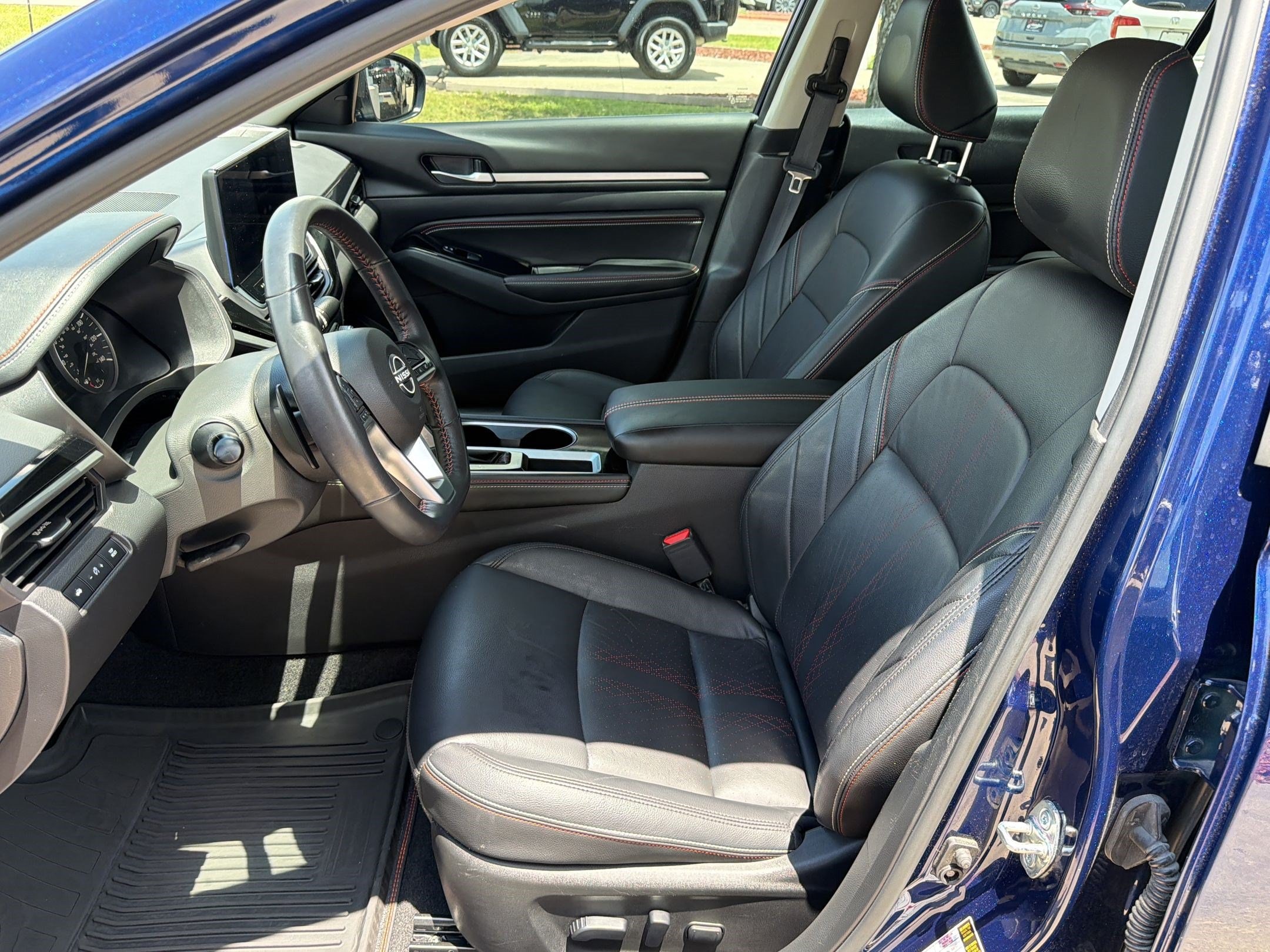 Altima 2.5 SR Sedan