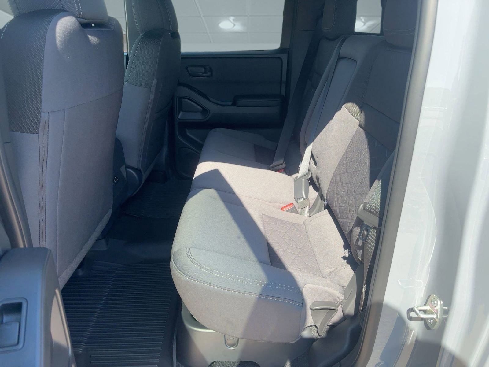 2026 Nissan Frontier SV - Photo 15