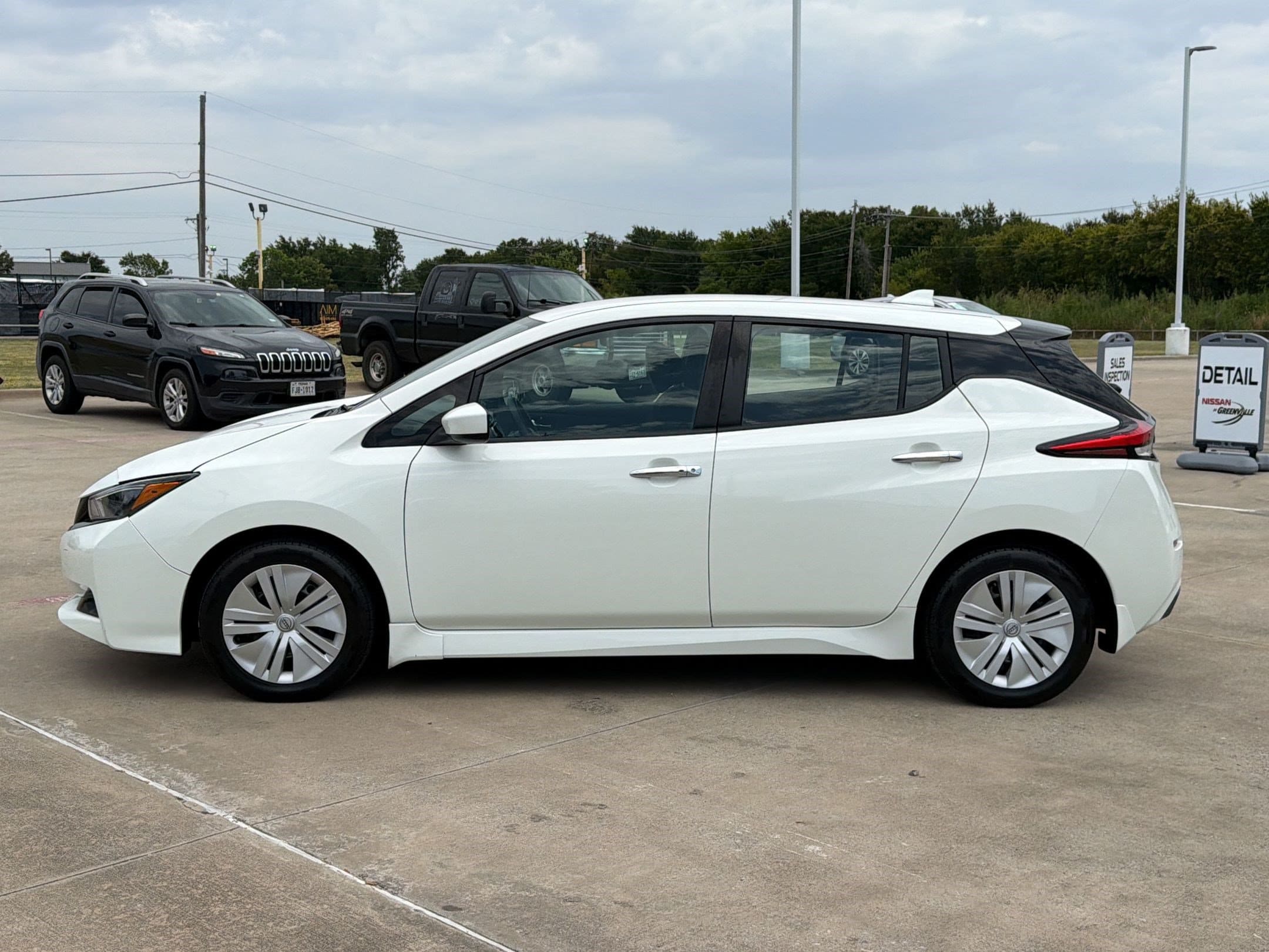 Used 2023 Nissan Leaf S with VIN 1N4AZ1BV6PC556692 for sale in Greenville, TX