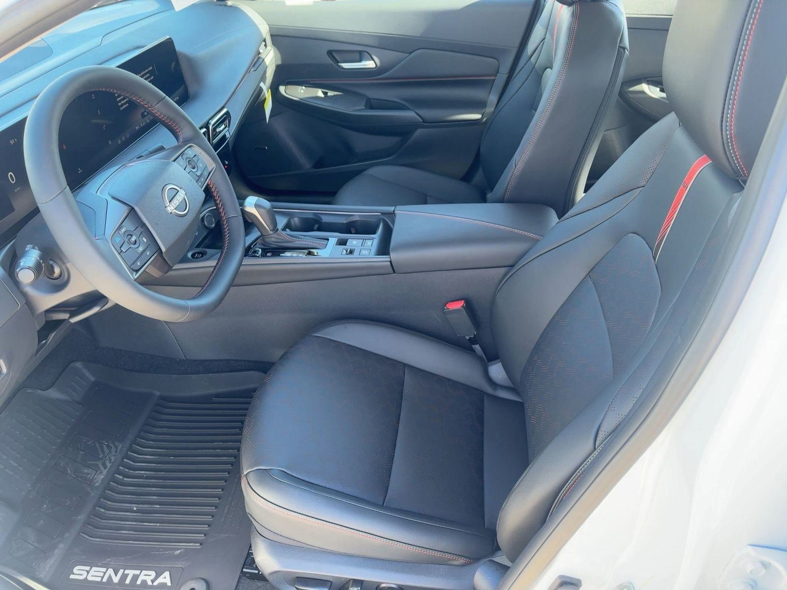 2026 Nissan Sentra SR - Photo 5