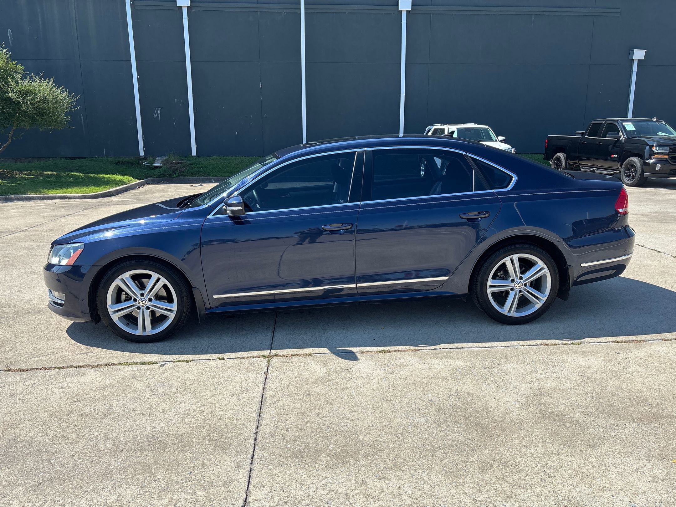 Used 2015 Volkswagen Passat SE with VIN 1VWBV7A38FC084231 for sale in Charlotte, NC