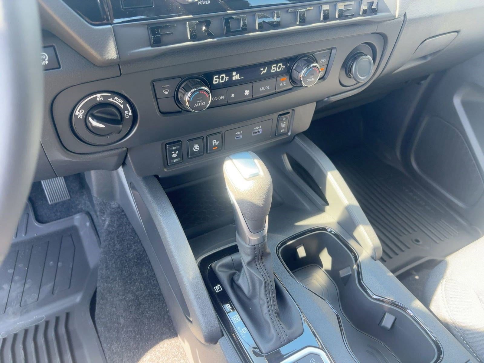 2026 Nissan Frontier SV - Photo 17