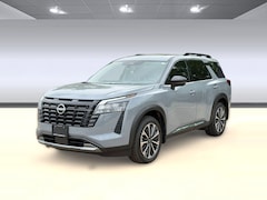 2026 Nissan Pathfinder Platinum SUV