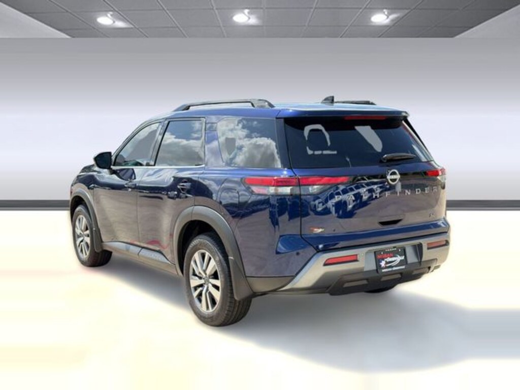 New 2026 Nissan Pathfinder SL SUV