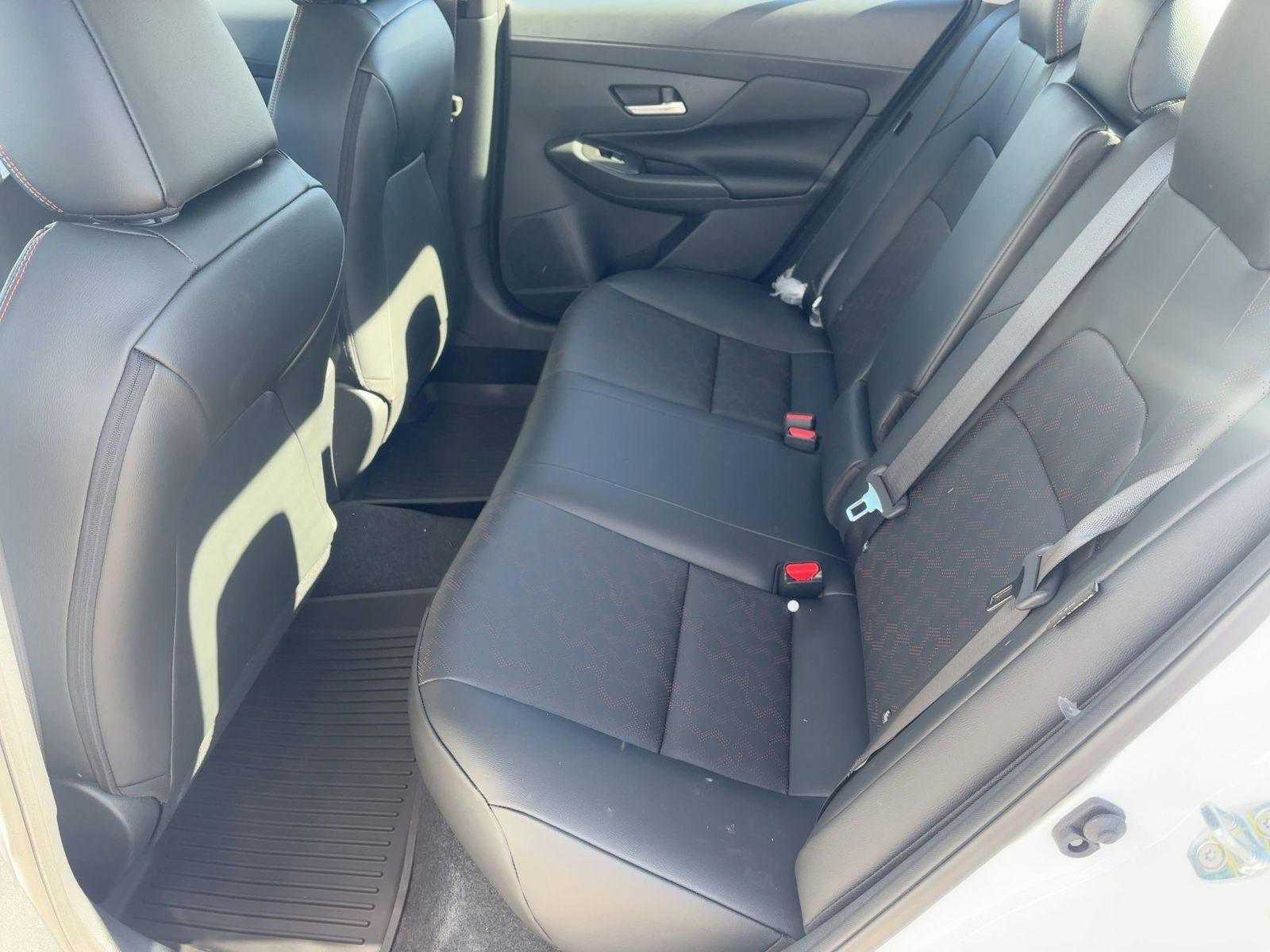 2026 Nissan Sentra SR - Photo 15