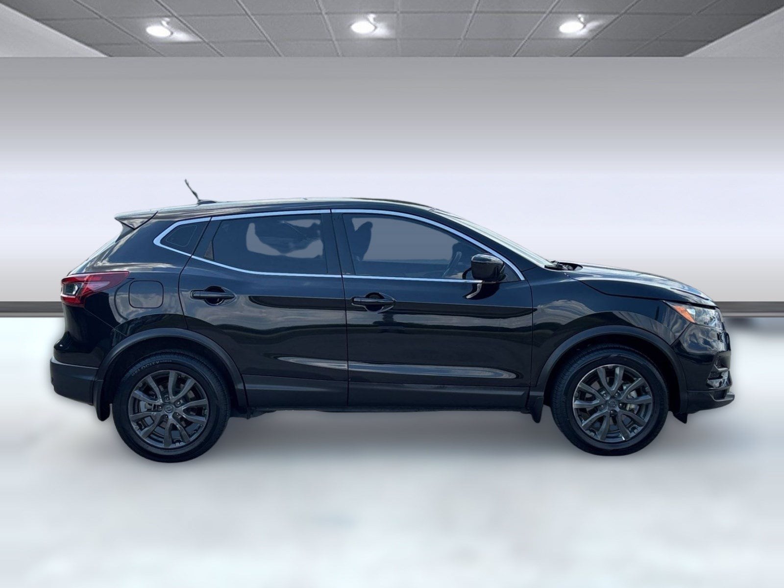 2022 Nissan Rogue Sport S SUV
