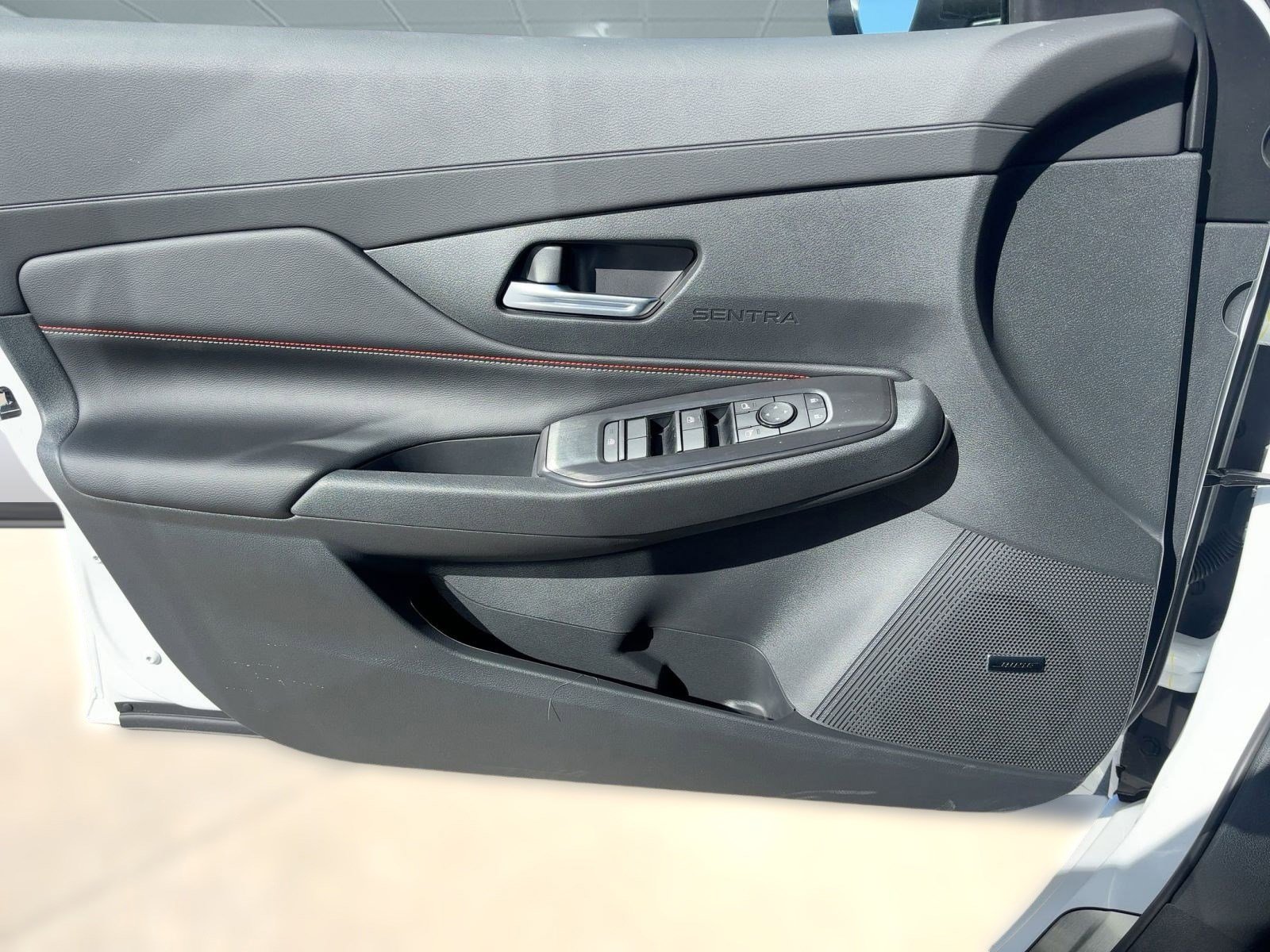 2026 Nissan Sentra SR - Photo 13