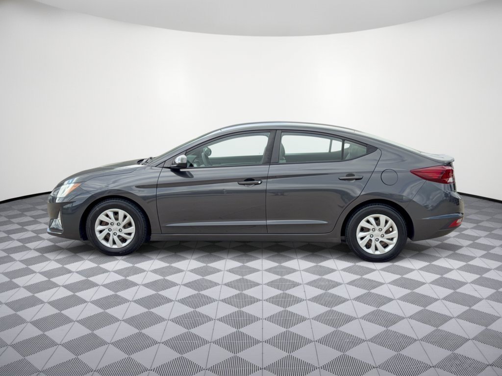 Used 2020 Hyundai Elantra SE with VIN 5NPD74LF2LH613359 for sale in Greenville, TX