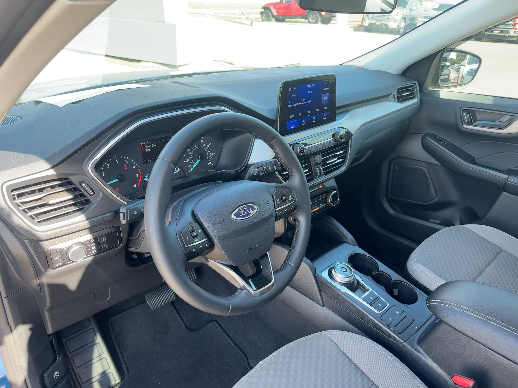 2022 Ford Escape SE photo 4