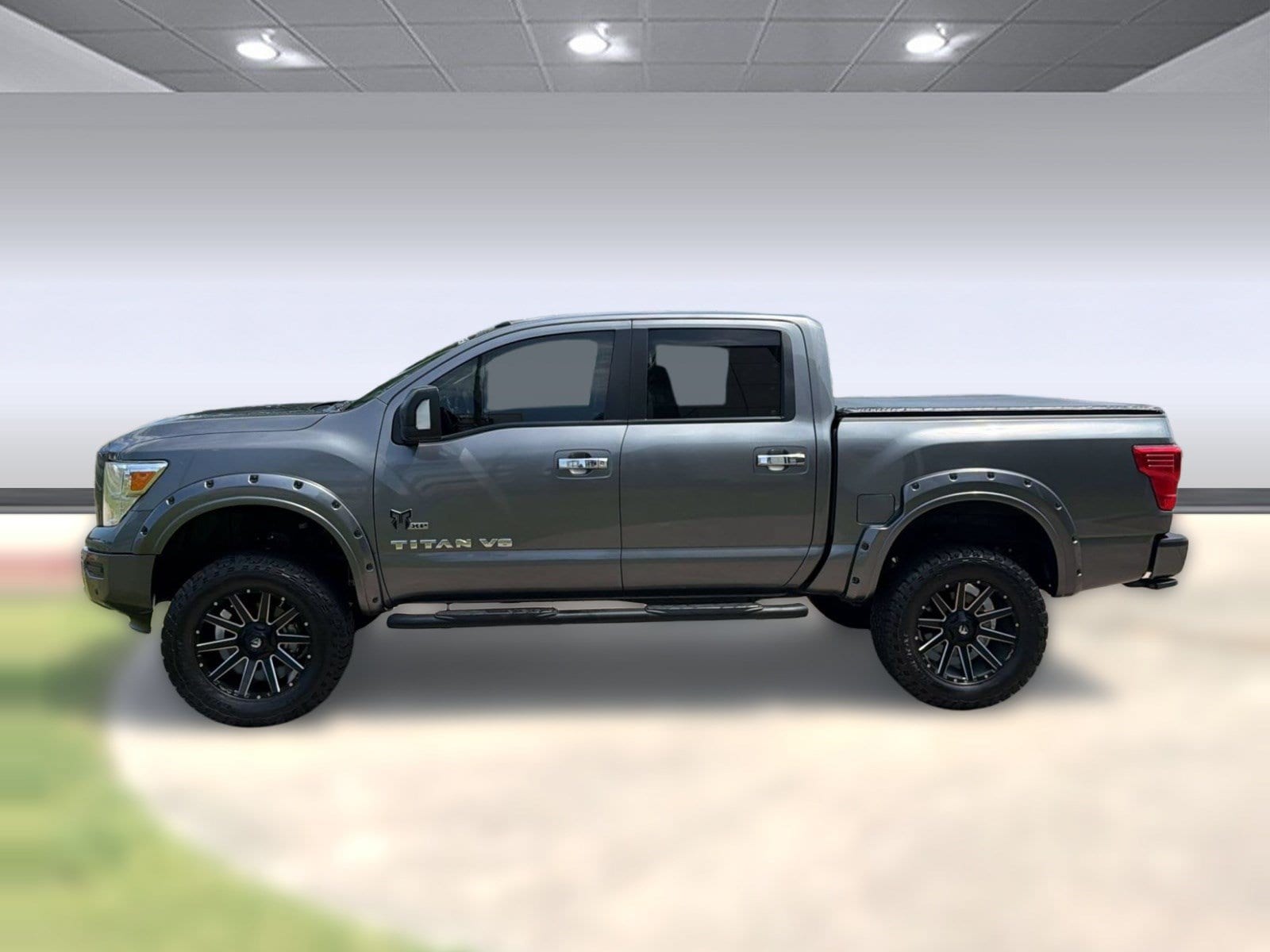 Titan SV Truck Crew Cab