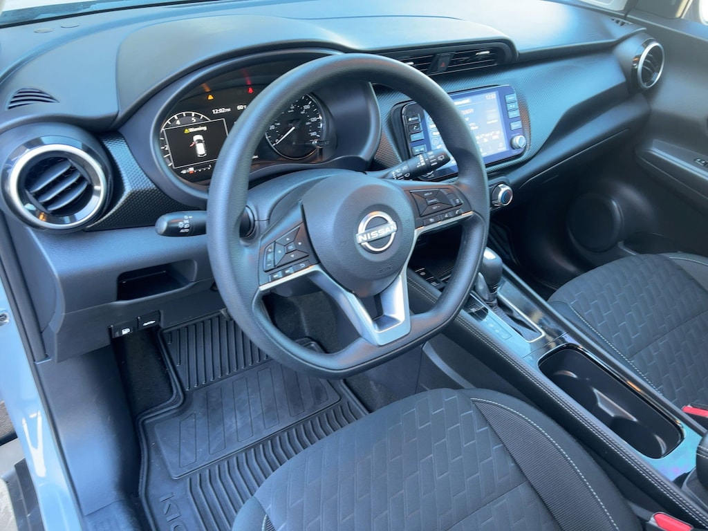 Used 2024 Nissan Kicks SV SUV