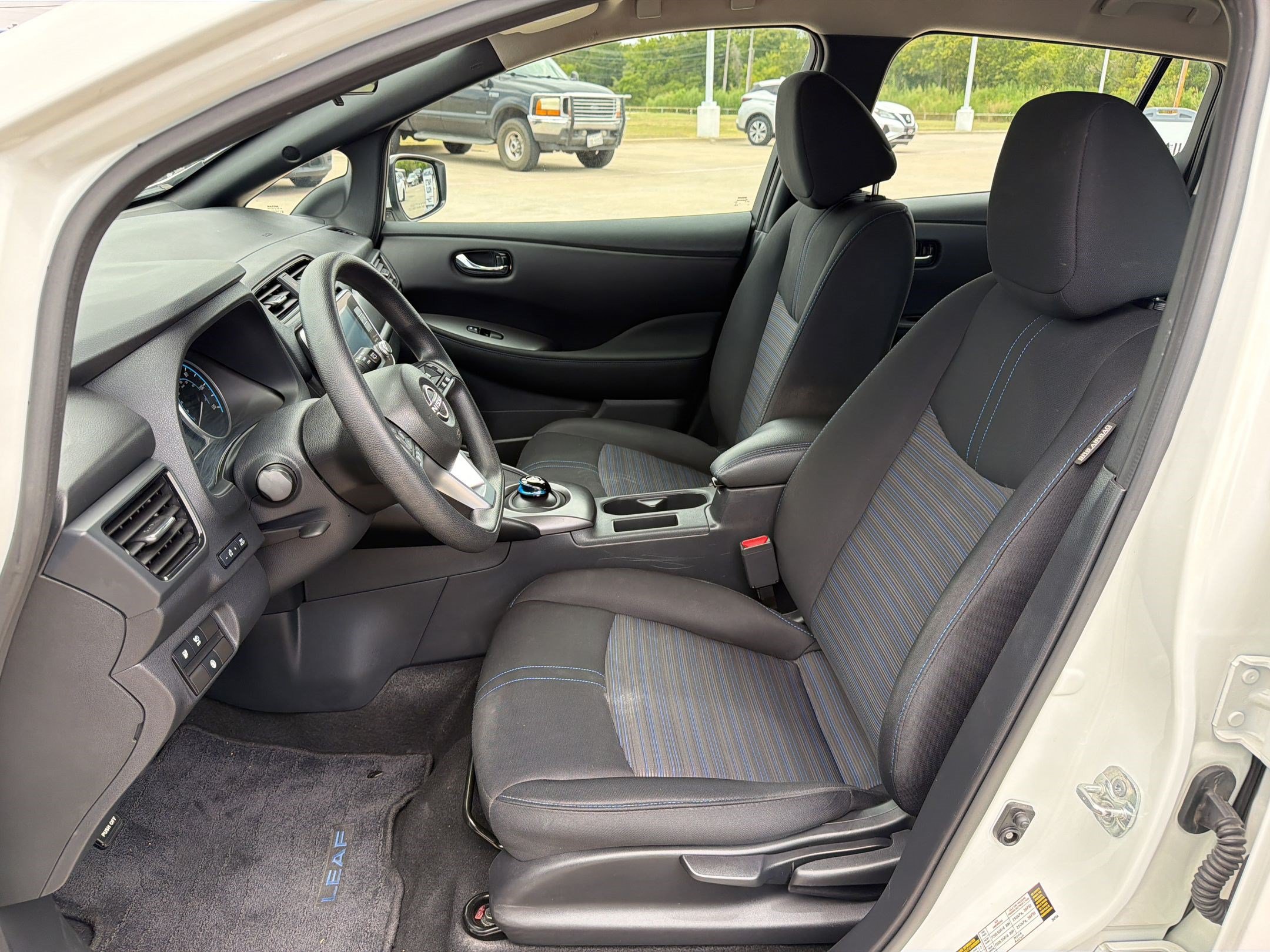 2023 Nissan Leaf S Hatchback