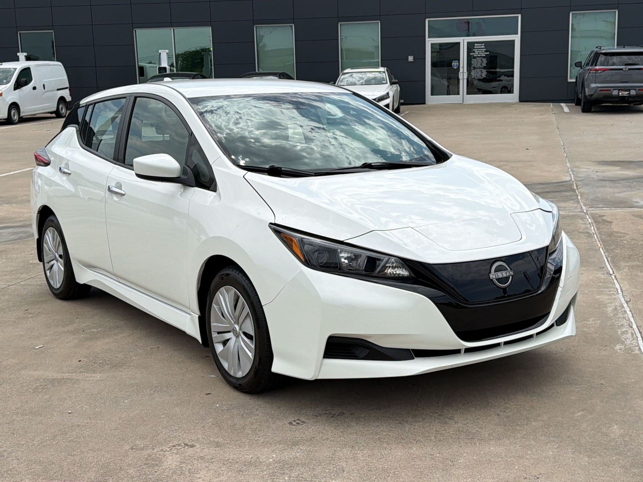 2023 Nissan Leaf S Hatchback
