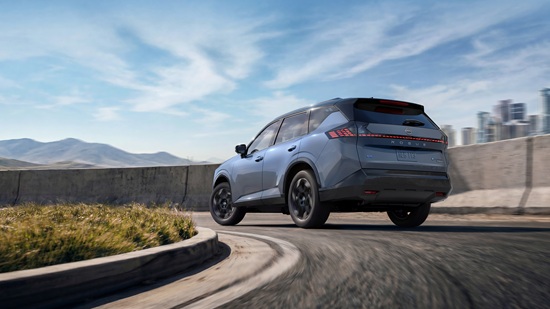 2027%20Nissan%20Rogue%20Hybrid%20SR.jpg