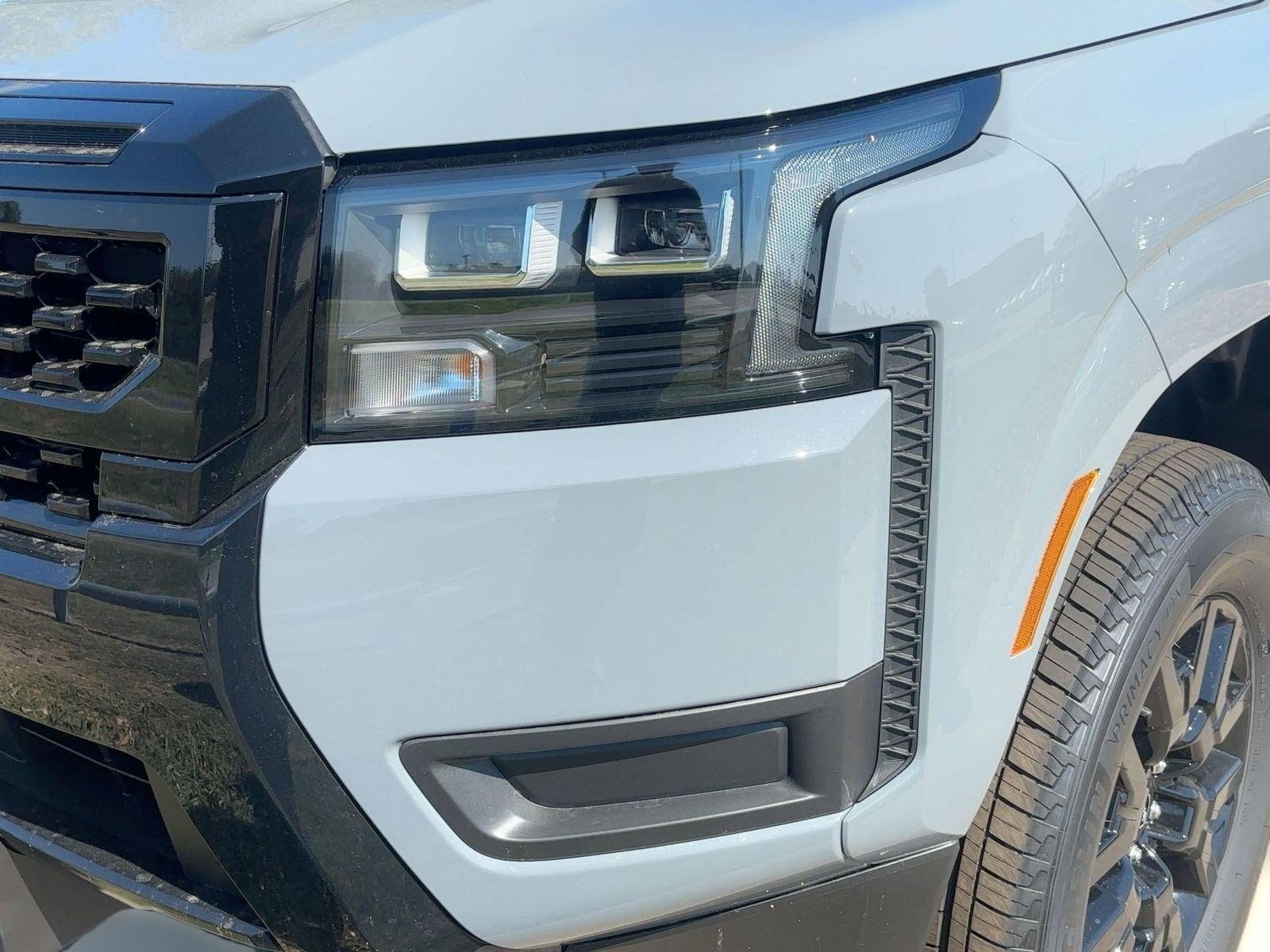 2026 Nissan Frontier SV - Photo 11