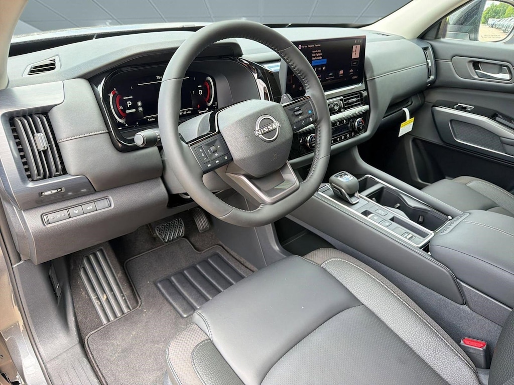 New 2026 Nissan Pathfinder SL SUV