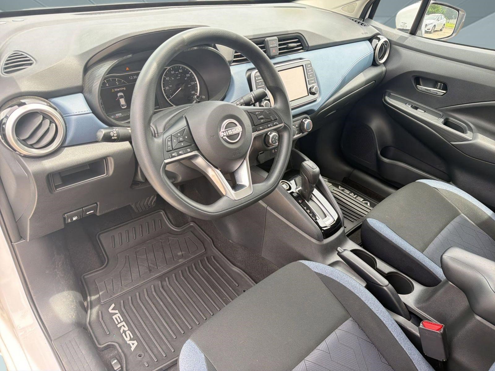 Versa SV Sedan