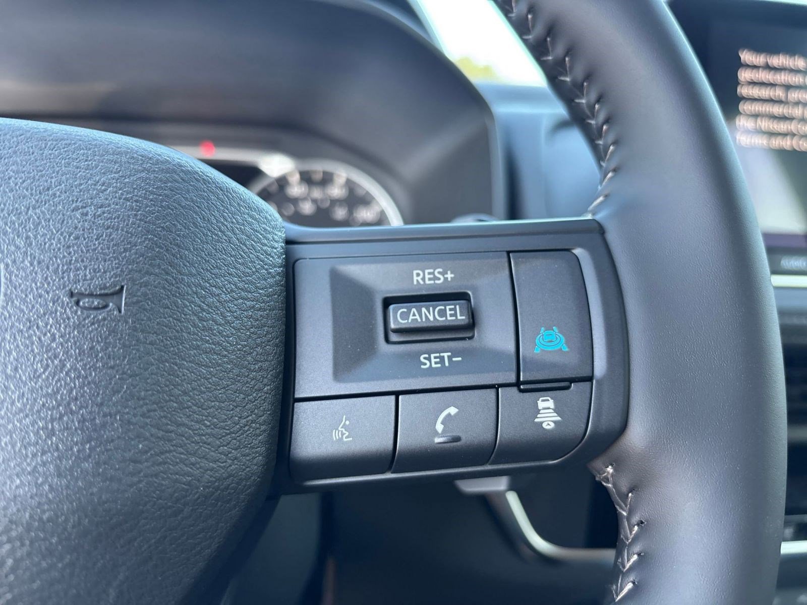 2026 Nissan Rogue SV - Photo 25