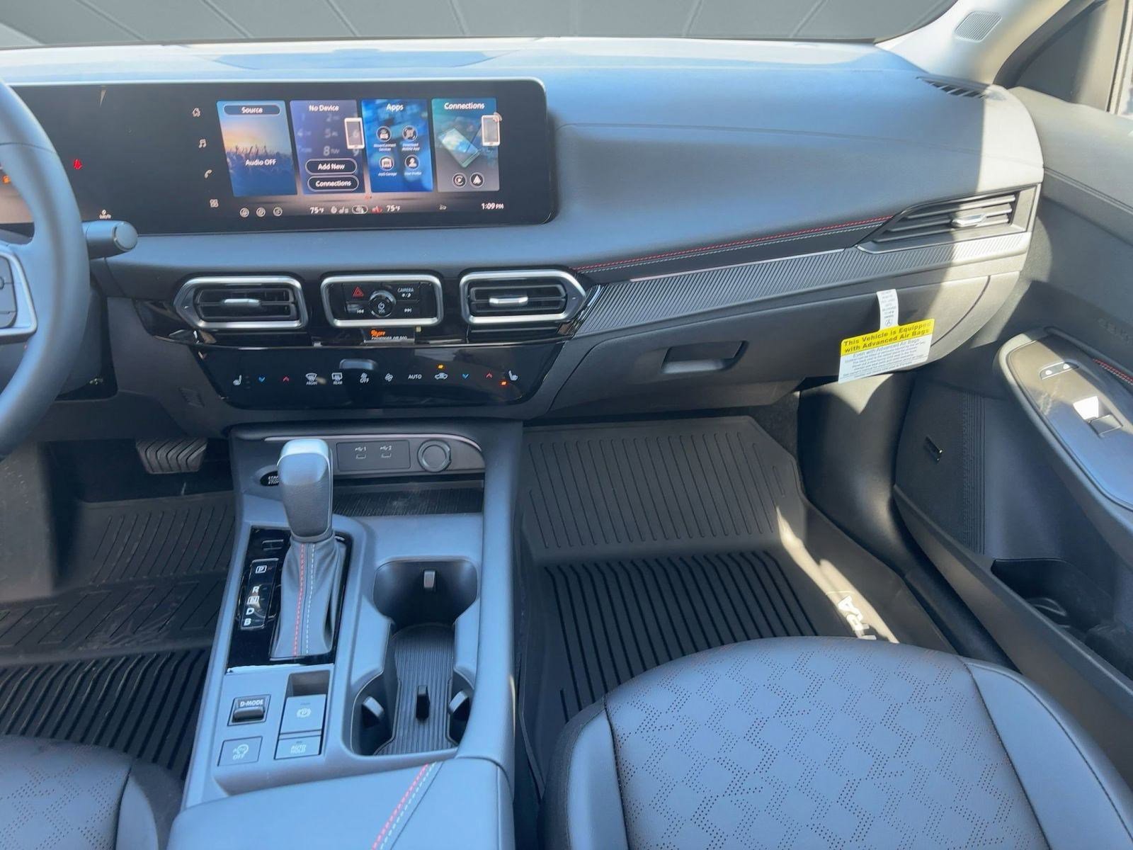 2026 Nissan Sentra SR - Photo 28