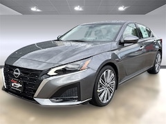 2025 Nissan Altima SL Sedan