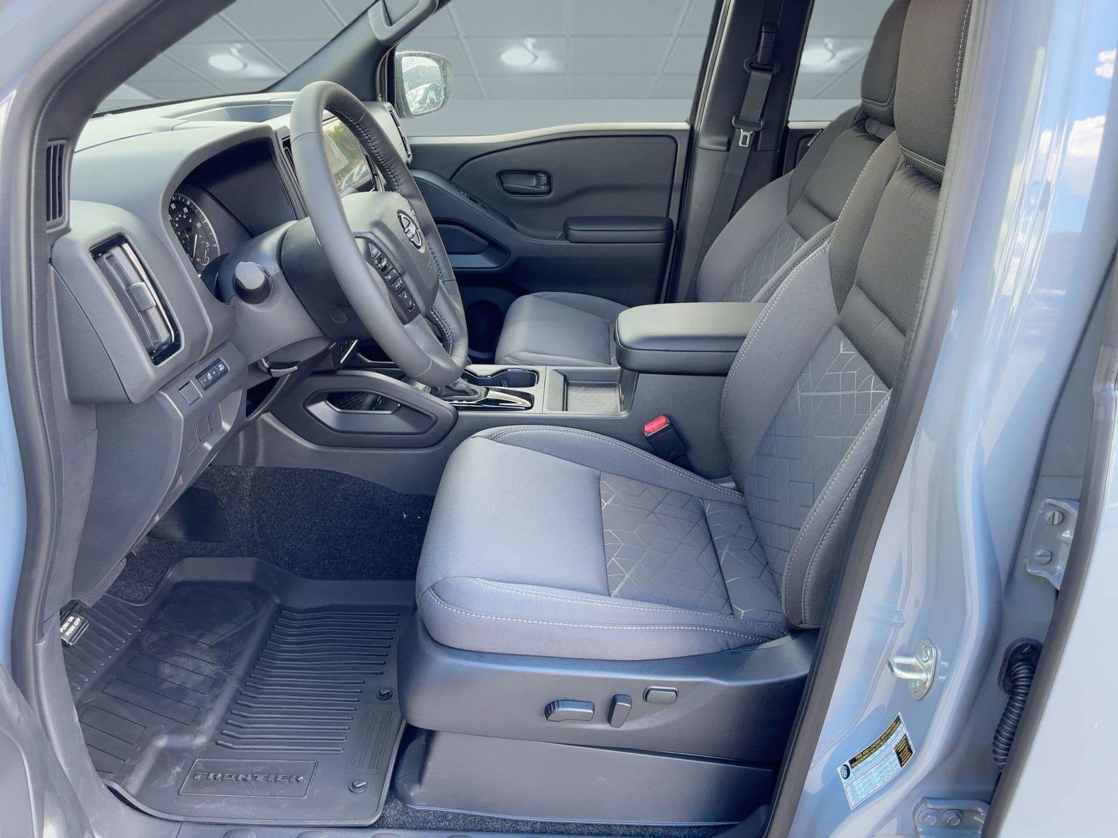 2026 Nissan Frontier SV - Photo 5