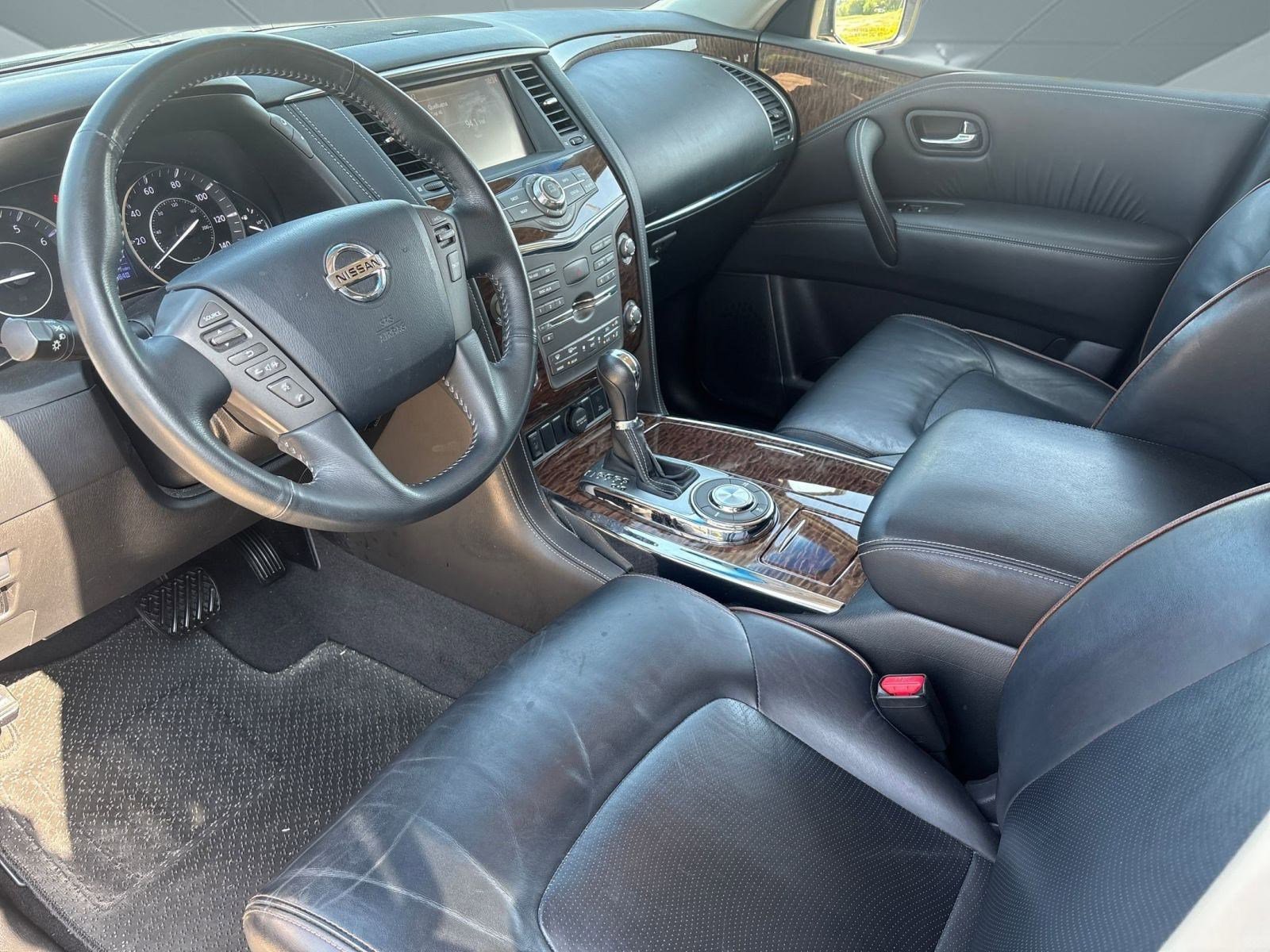 2017 Nissan Armada SL photo 3