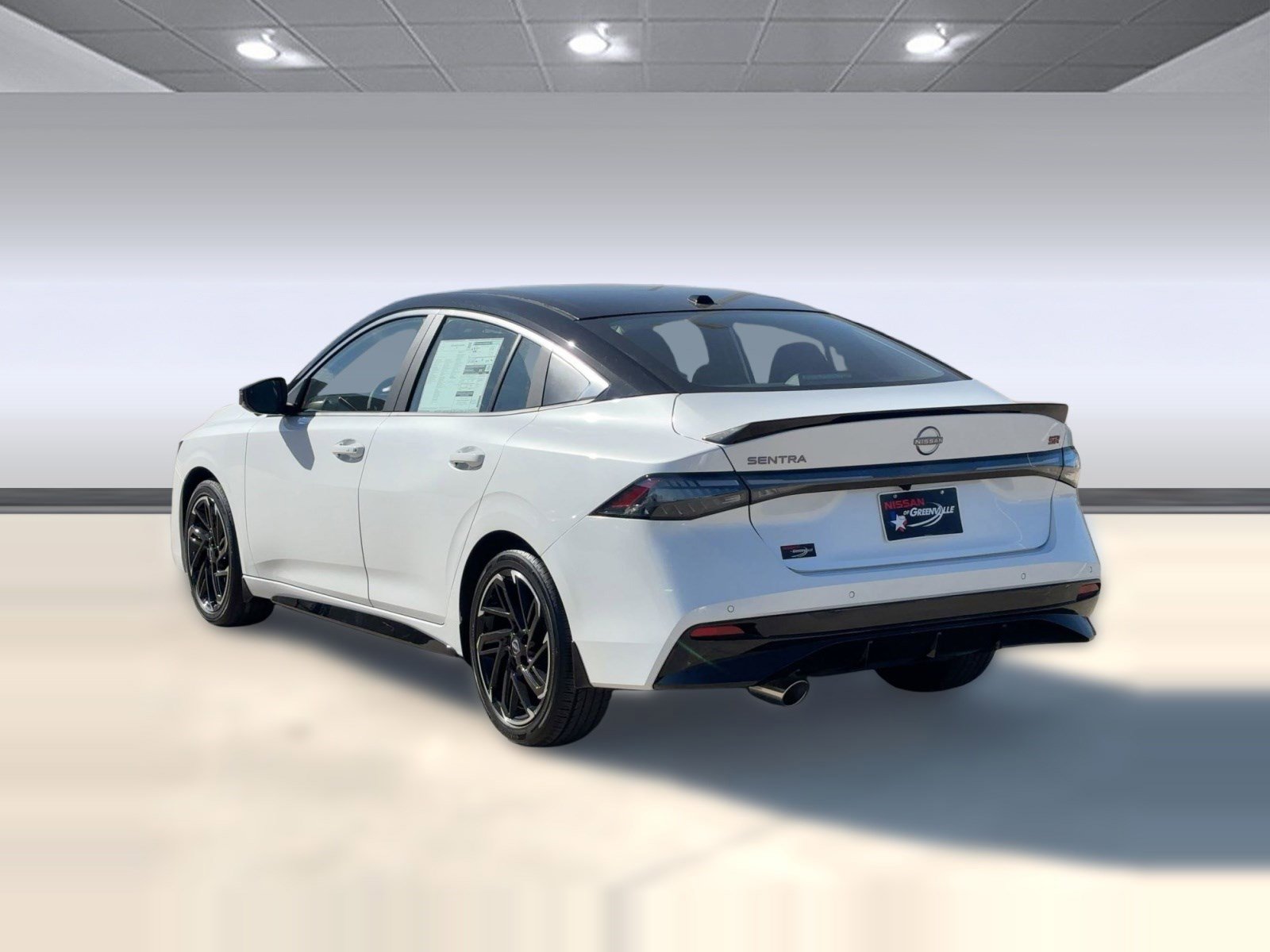 2026 Nissan Sentra SR - Photo 3