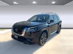 2025 Nissan Pathfinder Platinum SUV
