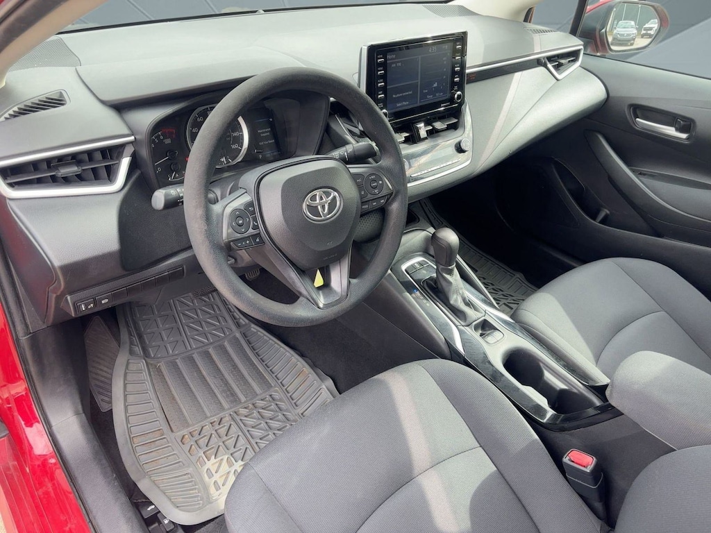 Used 2021 Toyota Corolla LE Sedan