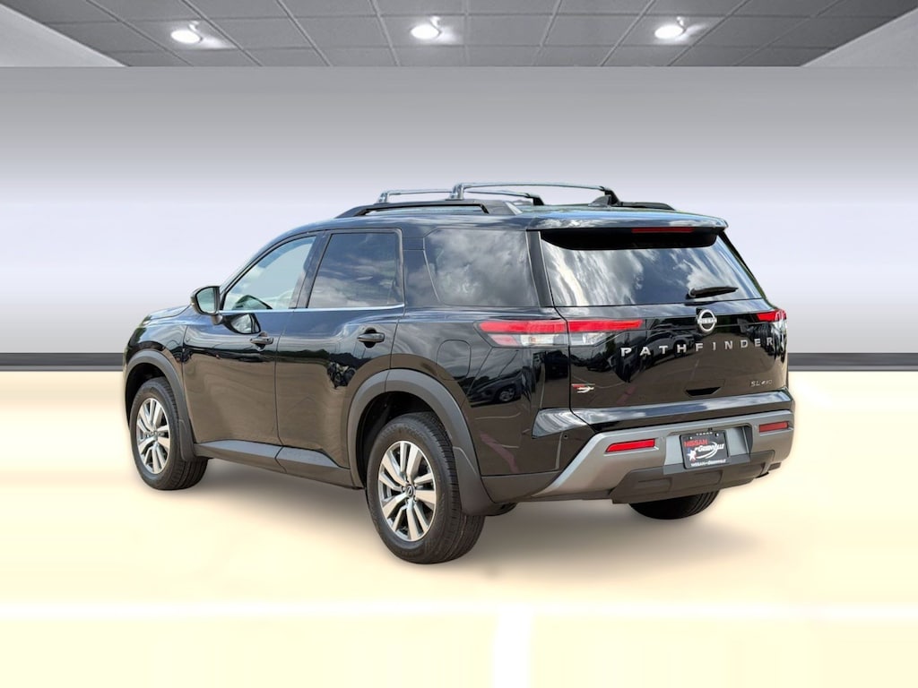 New 2026 Nissan Pathfinder SL SUV