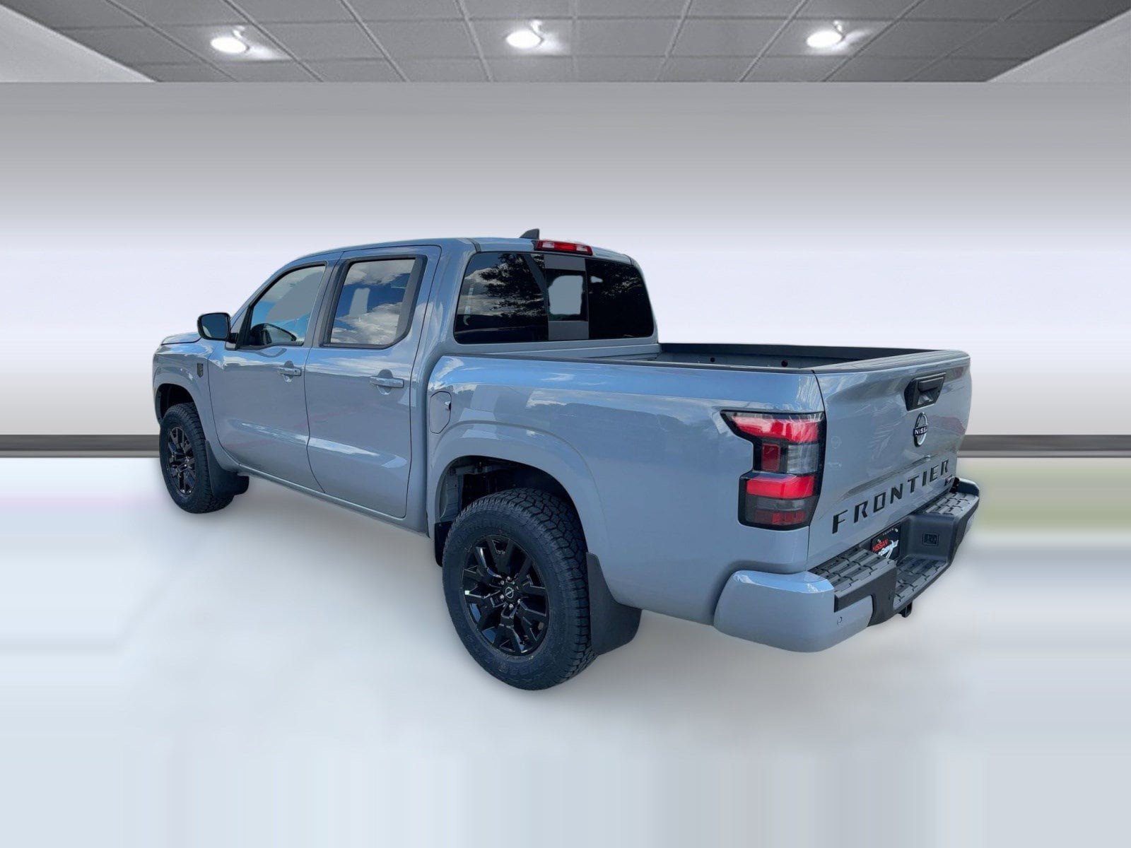 2026 Nissan Frontier SV - Photo 3