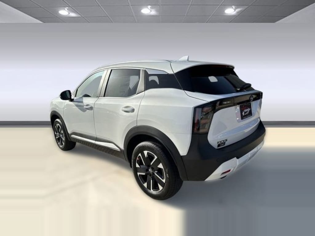 New 2025 Nissan Kicks SV SUV