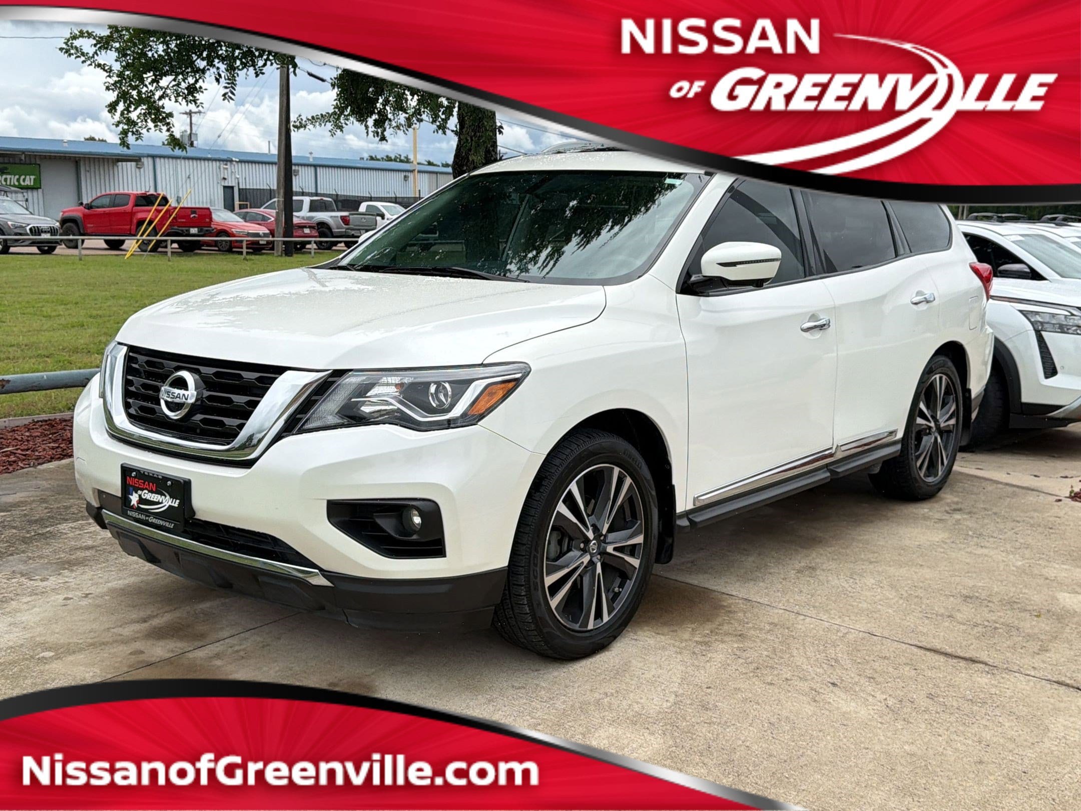 2017 Nissan Pathfinder Platinum 2WD's photo