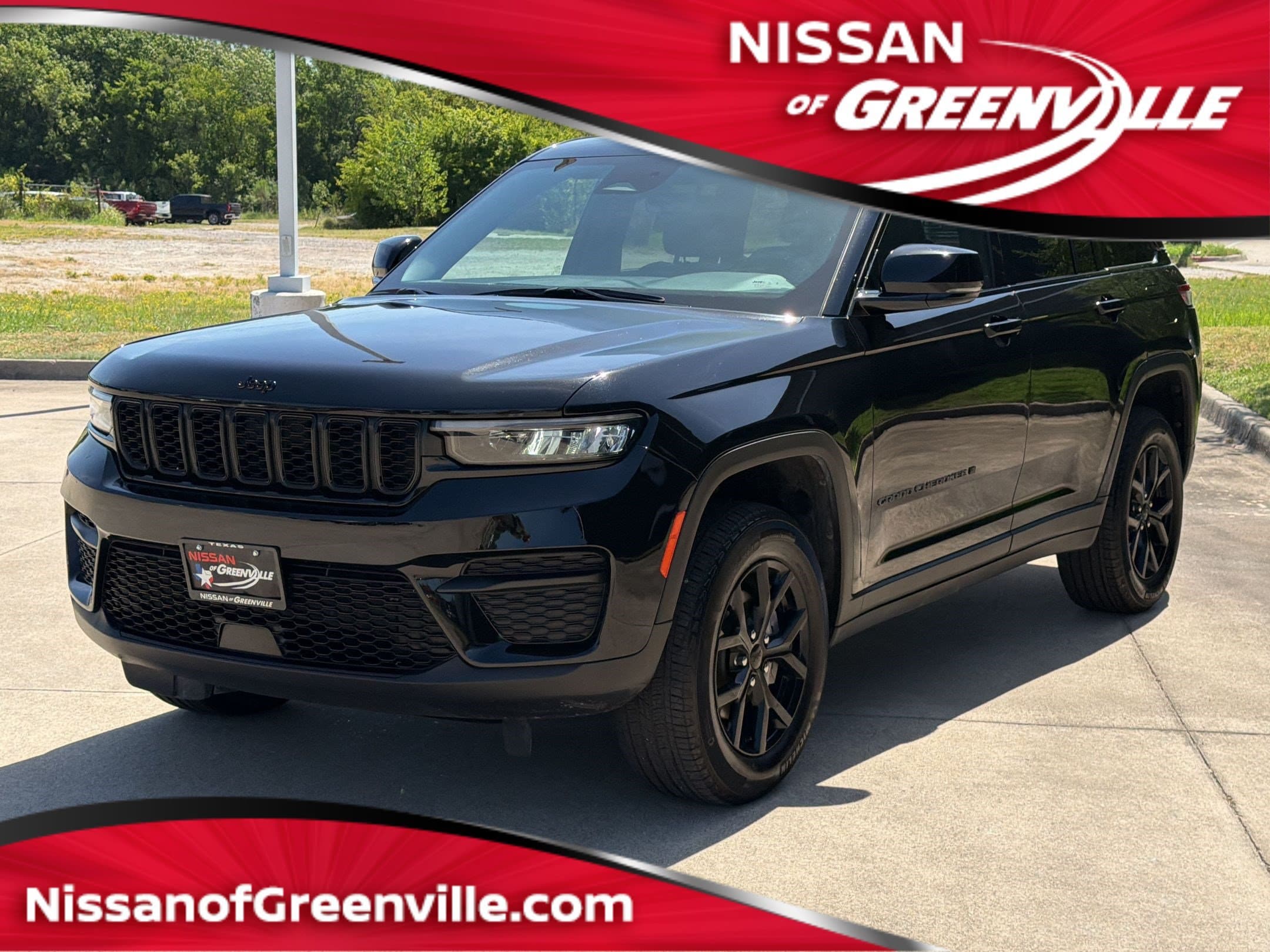 Used 2025 Jeep Grand Cherokee Altitude