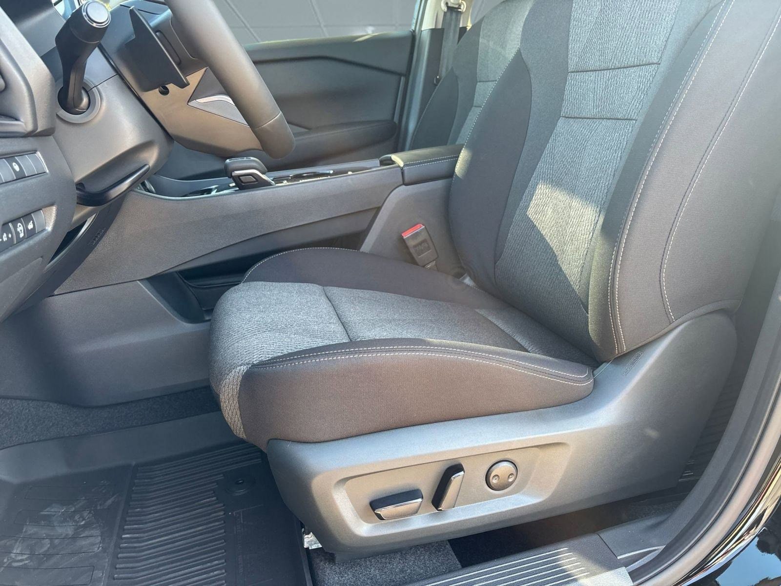 2026 Nissan Rogue SV - Photo 24