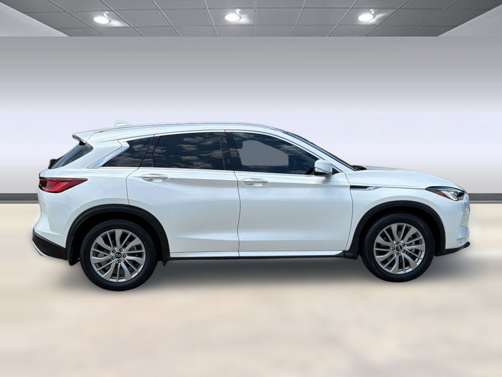 QX50 LUXE SUV