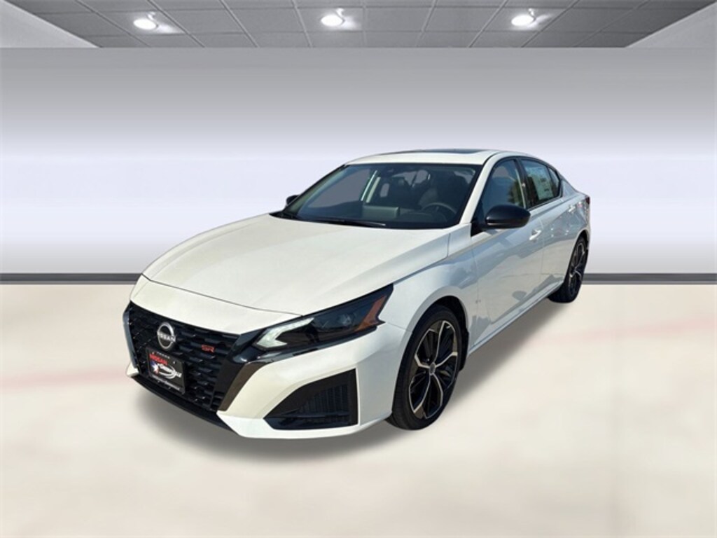 New 2025 Nissan Altima SR Sedan