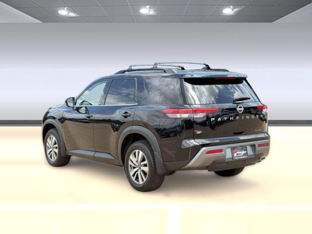New 2026 Nissan Pathfinder SL SUV