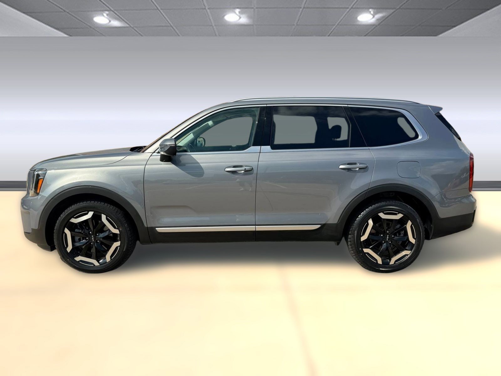 2024 Kia Telluride S photo 2