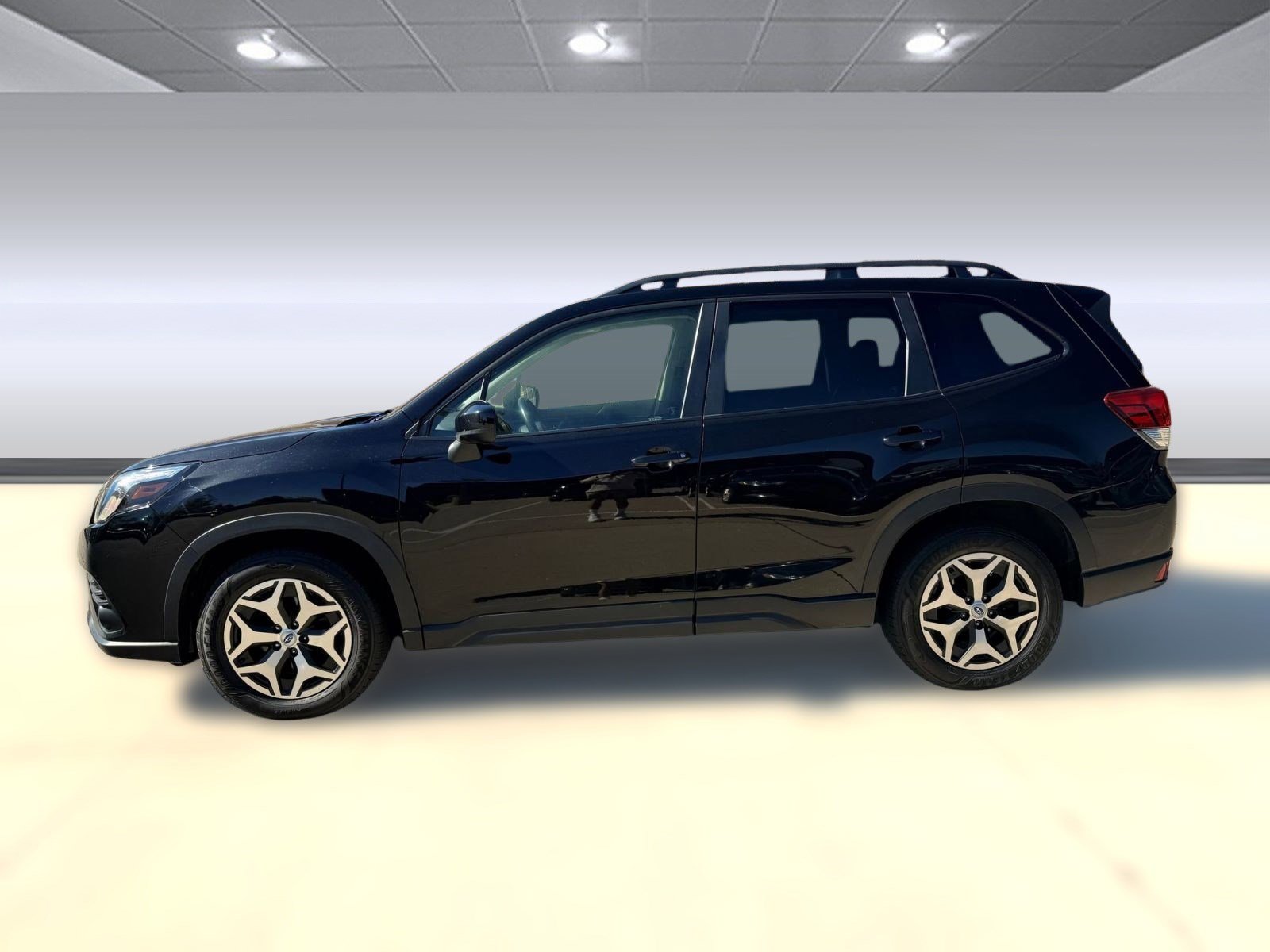 2022 Subaru Forester Premium photo 2