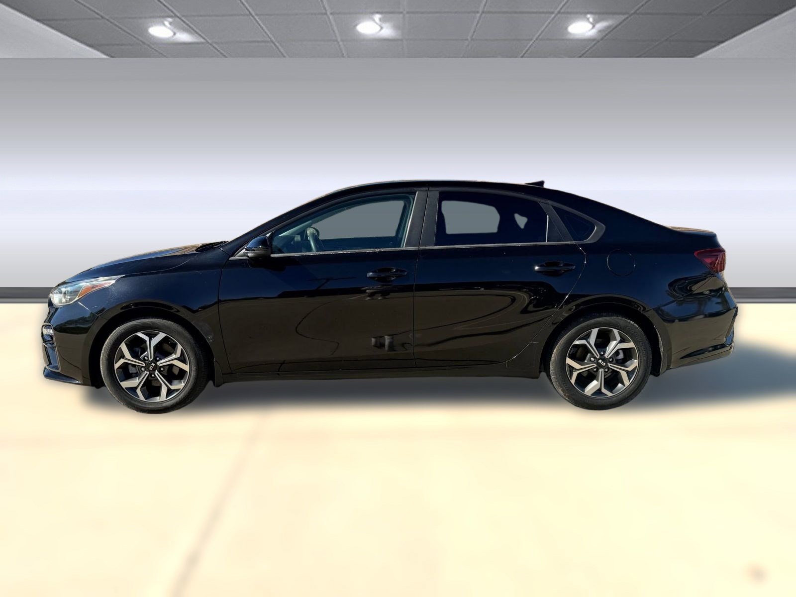 2020 Kia Forte LXS photo 2