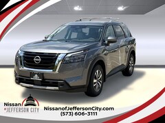 2025 Nissan Pathfinder SL SUV