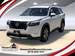 2025 Nissan Pathfinder SL SUV