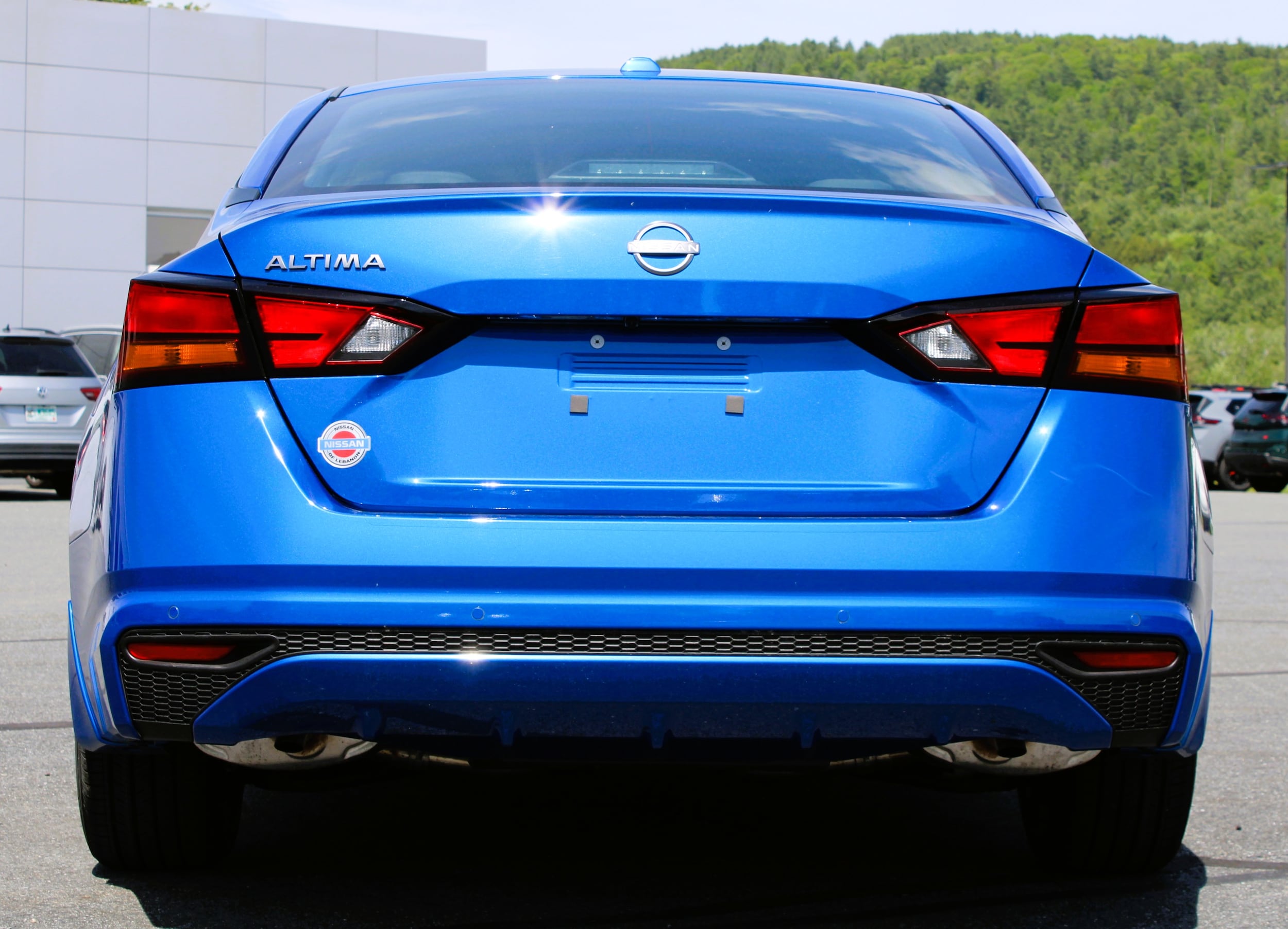 2025 Nissan Altima SV - Photo 8