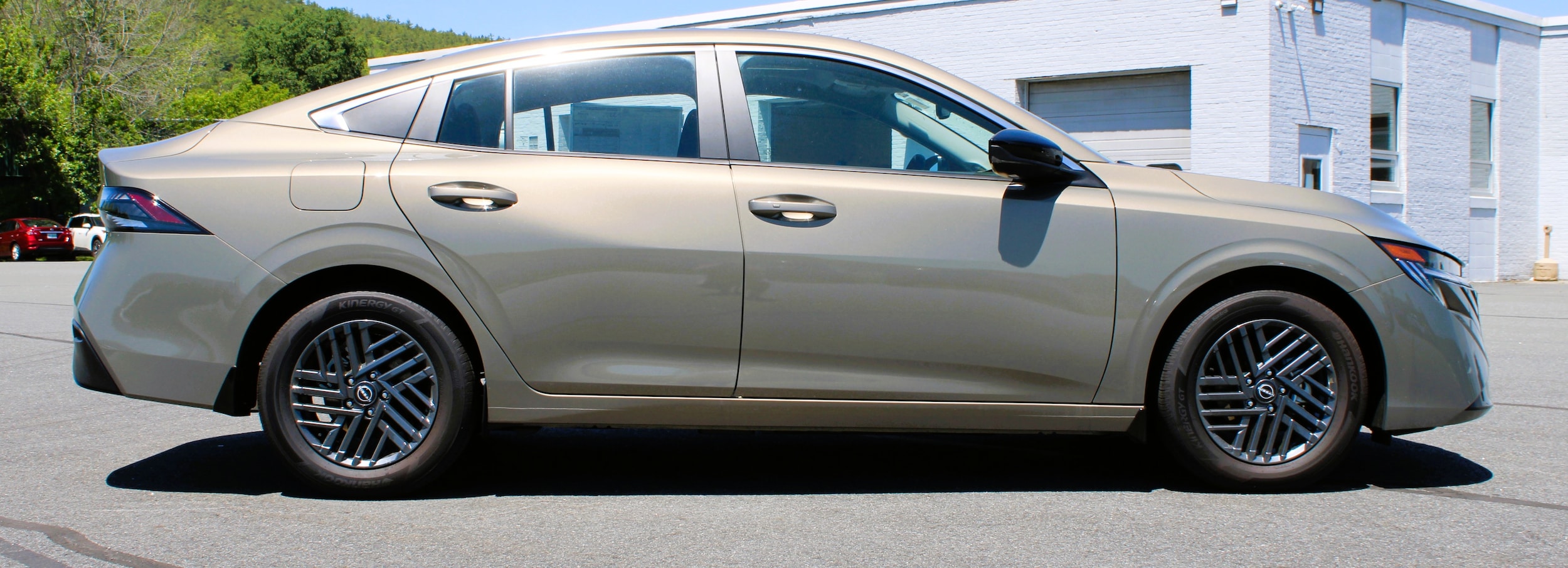 2026 Nissan Sentra SV - Photo 6