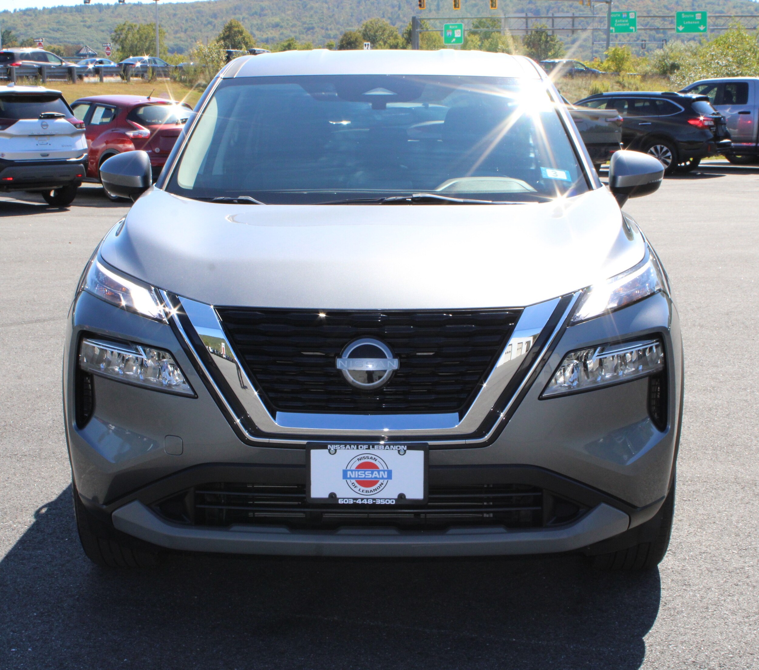 2023 Nissan Rogue SV photo 2