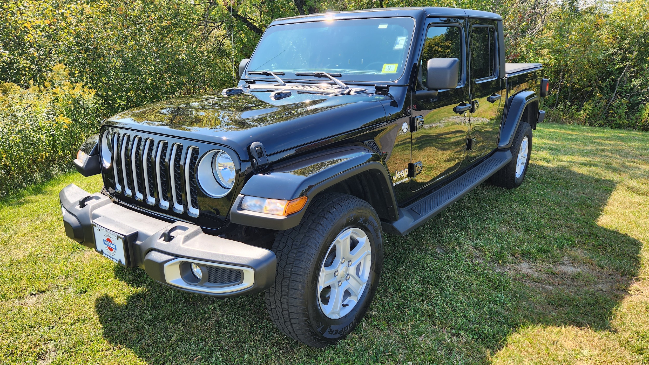 Used 2021 Jeep Gladiator Overland with VIN 1C6HJTFG0ML599368 for sale in Lebanon, NH