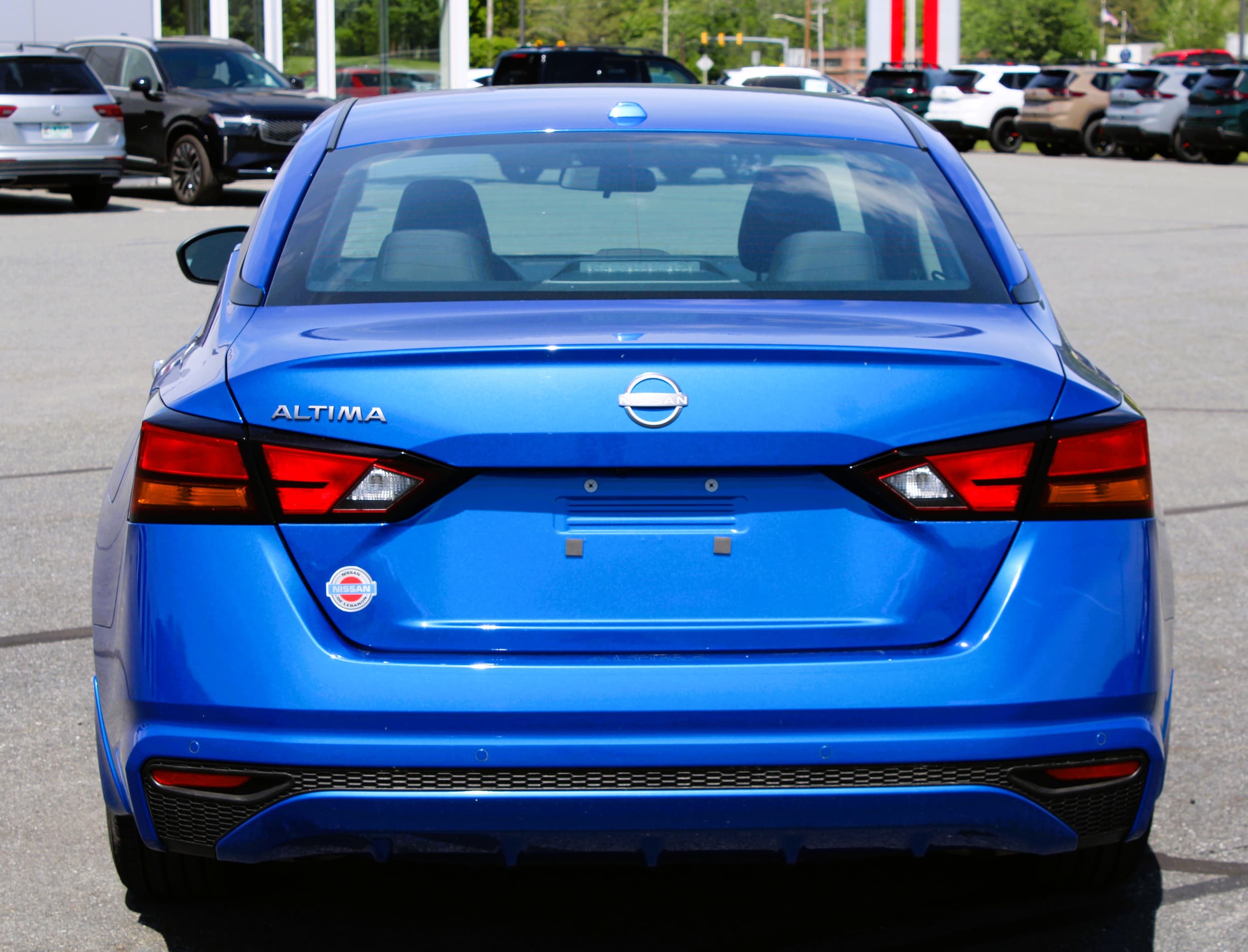 2025 Nissan Altima SV - Photo 11