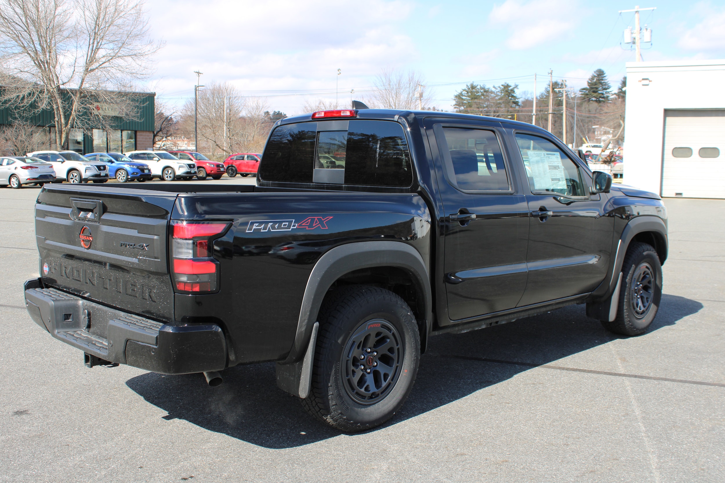 2025 Nissan Frontier PRO-4X - Photo 6