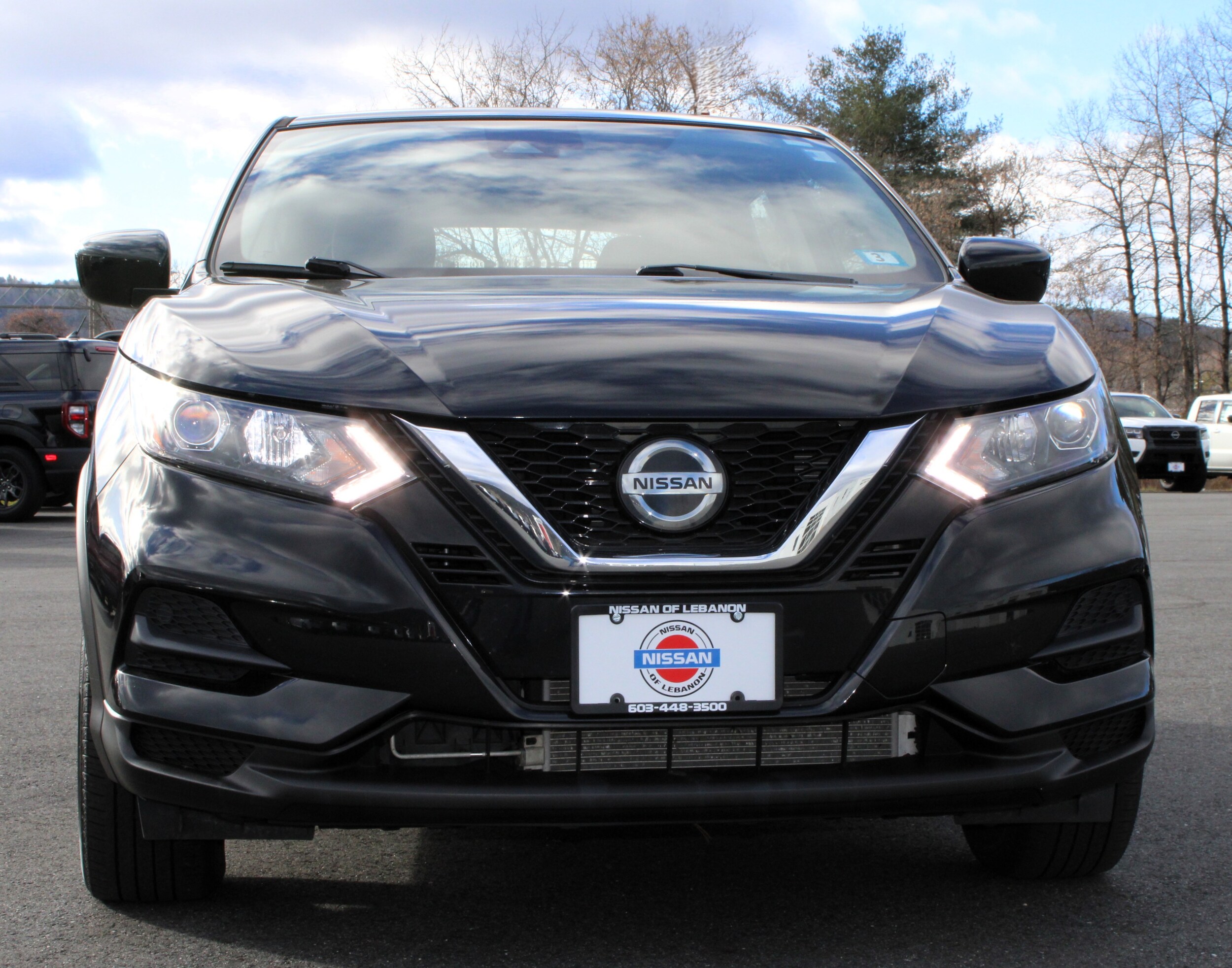 2020 Nissan Rogue Sport S photo 3